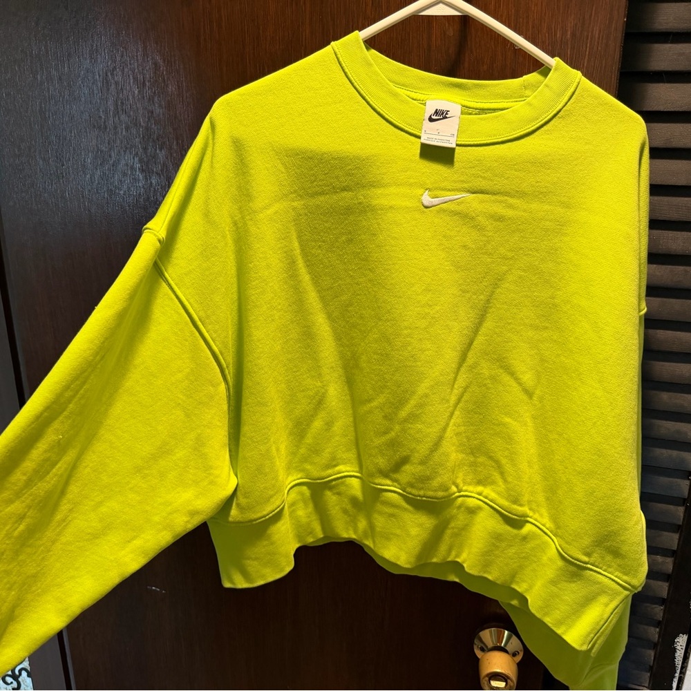 Nike Women's Neon Yellow Cropped Crewneck Sweatshirt oversized size small